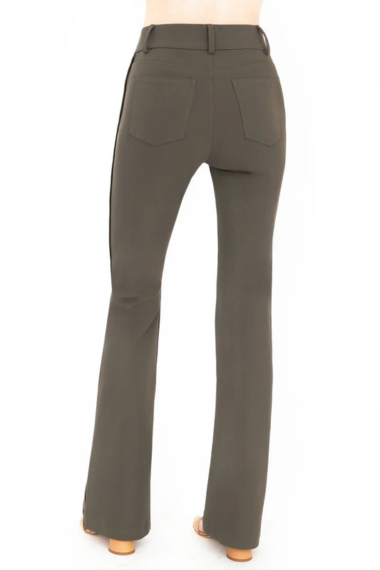 TIMOTHY FLARE JEAN PANT 022626