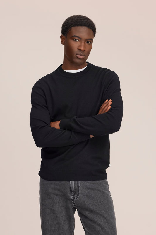 TED LIGHT SWEATER 092426
