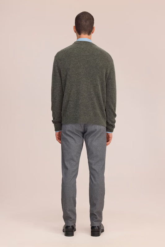 GAVIN CREW SWEATER 092126