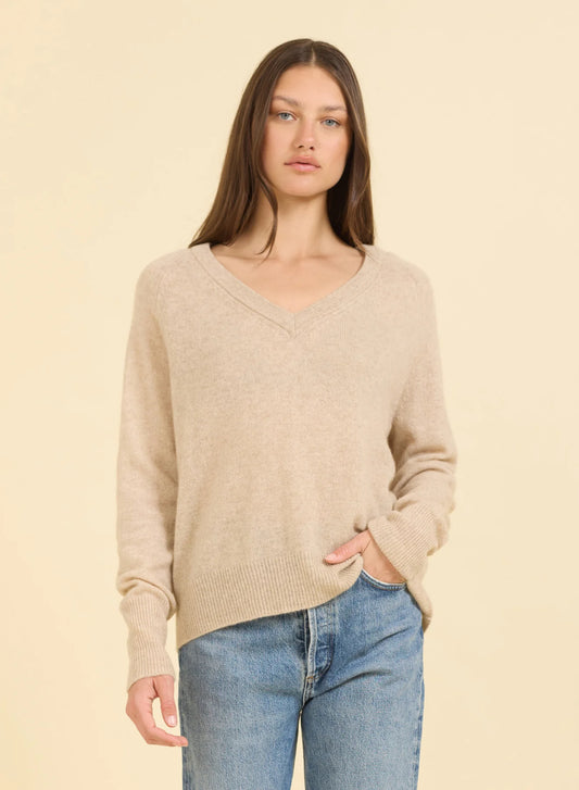 SLOANE CASHMERE VNECK 100925