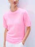 FEATHERWEIGHT CASH TEE 020226