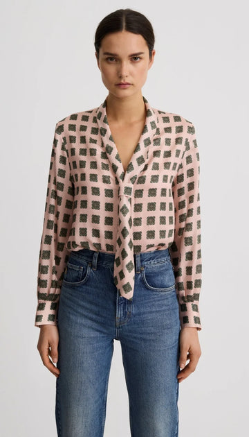 V-NECKTIE BLOUSE 082426