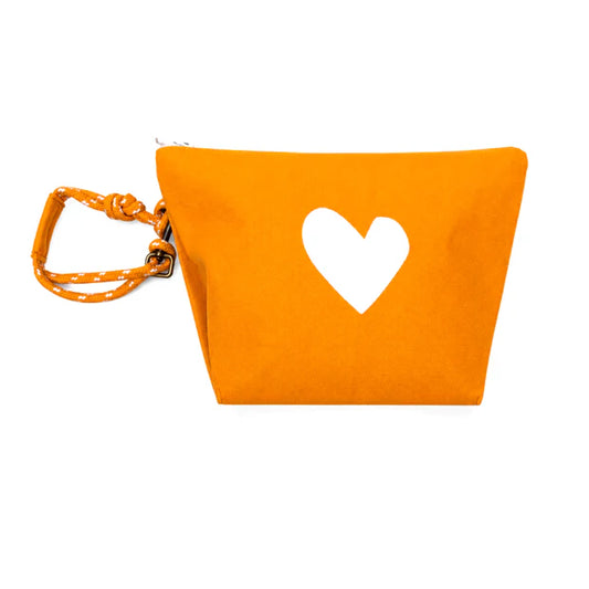IMPERFECT HEART WRISTLET 051526