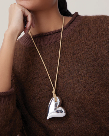 MEGA HEART NECKLACE