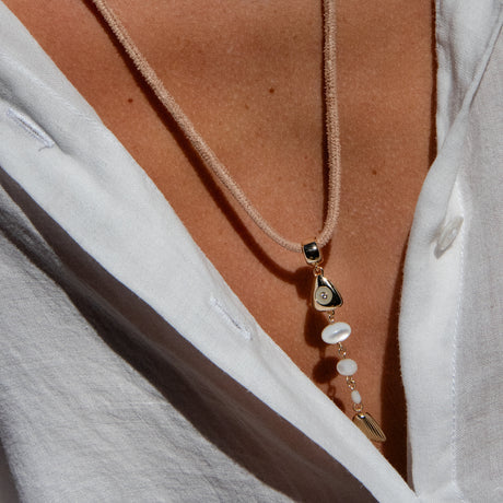 LA PEZ FISH BONE CHARM