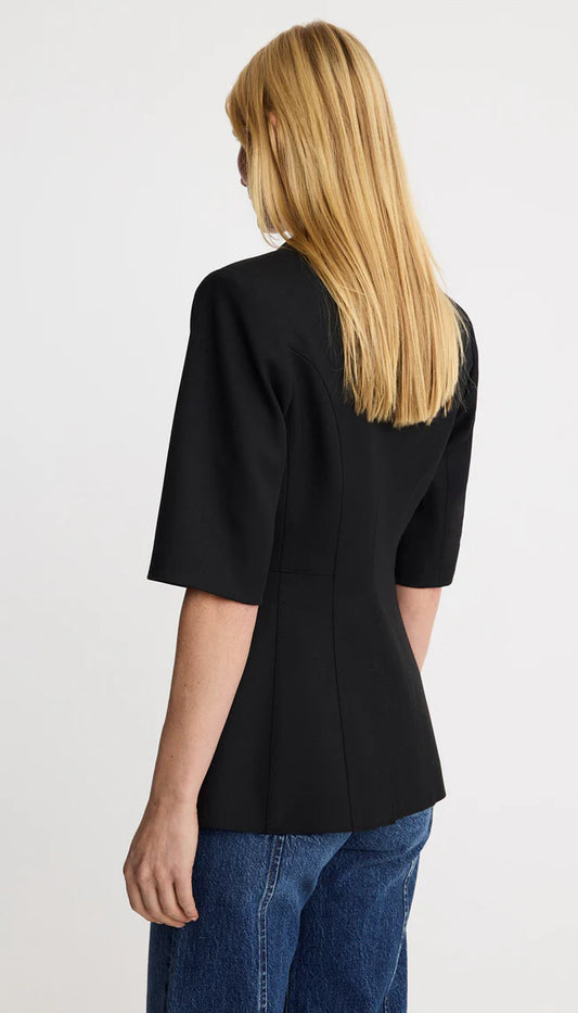 SHORT SLEEVE SEAMED BLAZER 072226
