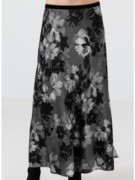 GO SLIT SKIRT 092124