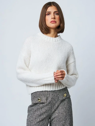 HATTIE CREW NECK 100726
