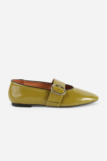 VARTAN BUCKLE FLAT 082126