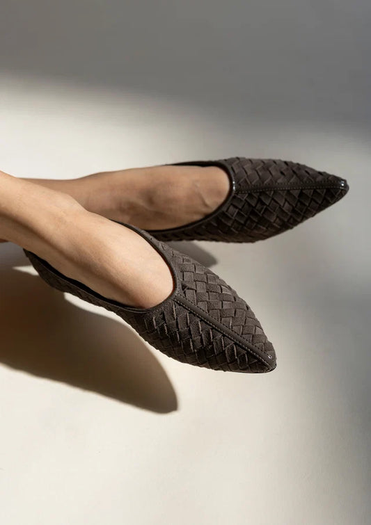 ZELDA WOVEN FLAT 082126