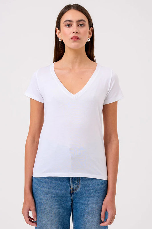 CLEO V NECK 062326