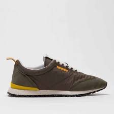 TOKYO RETRO TRAINER 110325