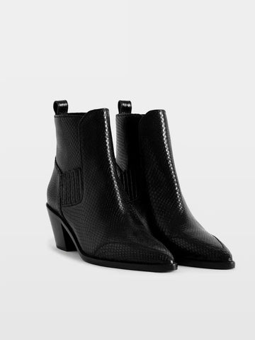 TYLER WILD ANKLE BOOT 081826